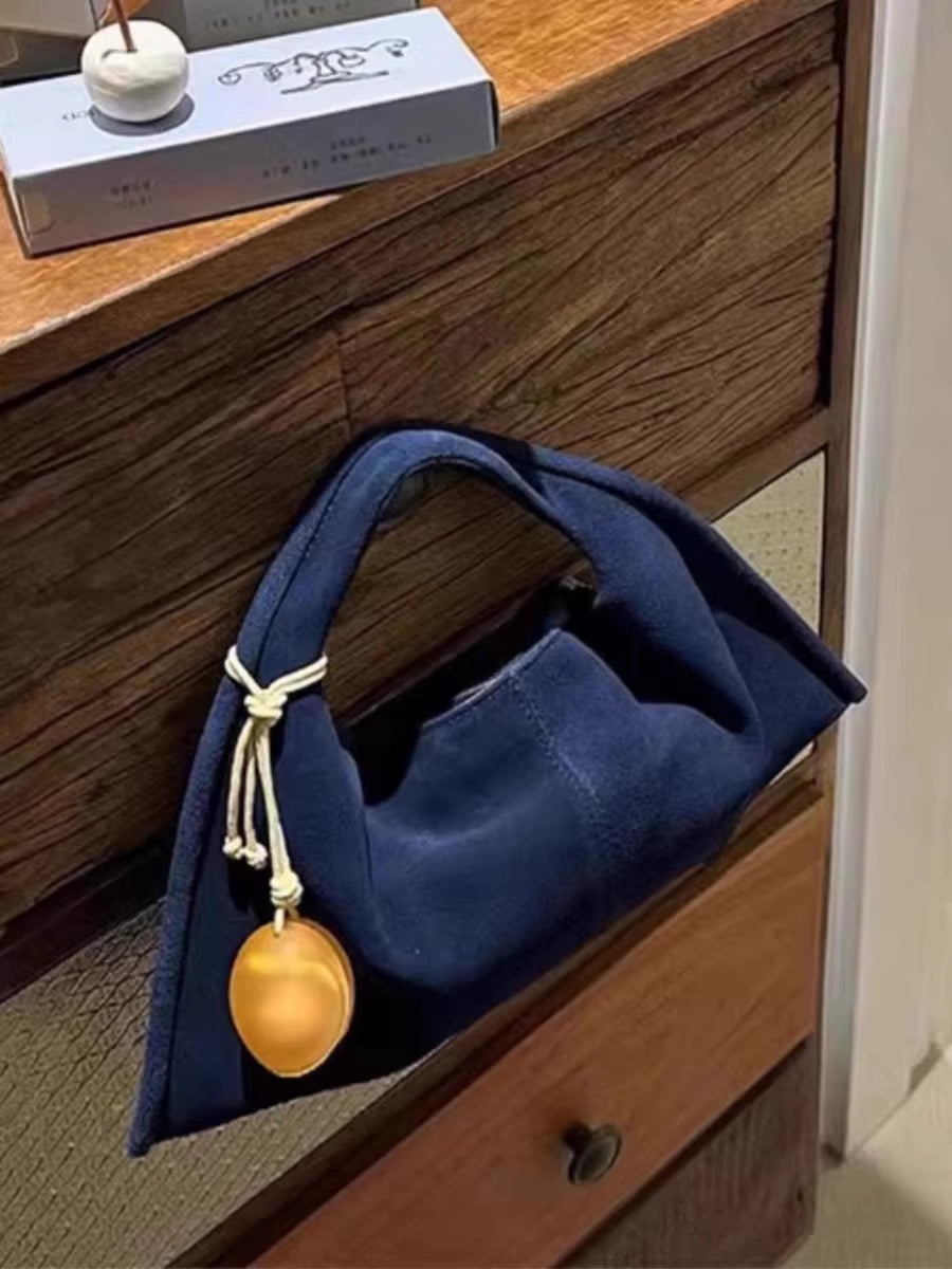 Trendy Ladies Handbag 2024 New Sle High Quali Deer Skin Velvet Retro Luxury Dumpling Crossbody Bag Soft Briti Sle
