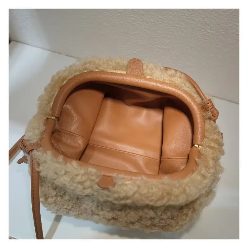 Winter Luxury Fashion Real Lamb Wool Fur Cloud Bag Ladies Fashion Clutch Hand Bag Soft Leather Dumpling Hobo Shoulder Bag Purse